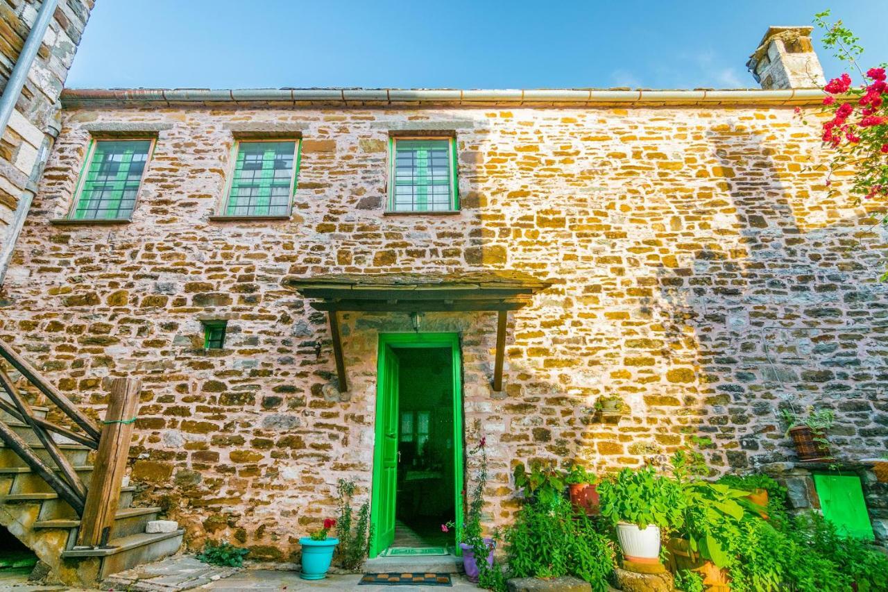Morfeas Guesthouse Папигко Екстериор снимка