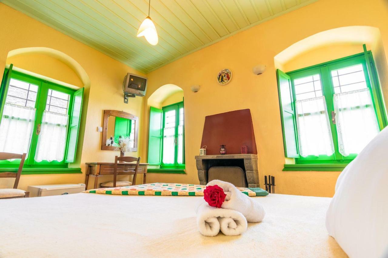 Morfeas Guesthouse Папигко Екстериор снимка