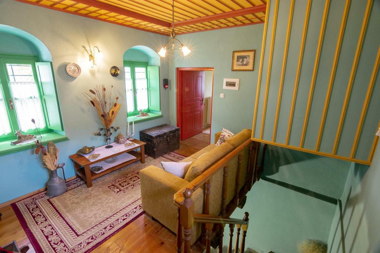 Morfeas Guesthouse Папигко Екстериор снимка