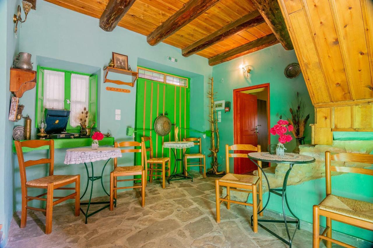 Morfeas Guesthouse Папигко Екстериор снимка