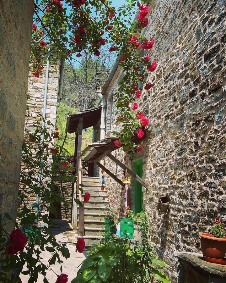 Morfeas Guesthouse Папигко Екстериор снимка