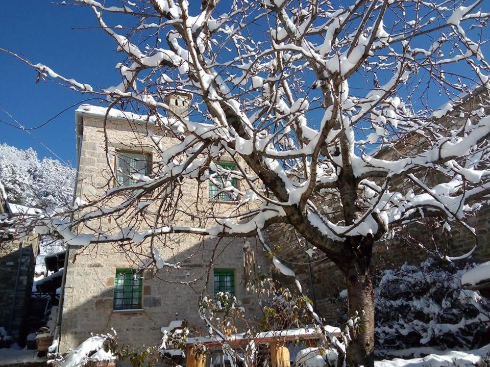 Morfeas Guesthouse Папигко Екстериор снимка